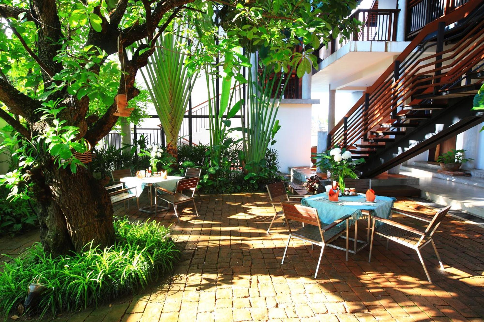 Iudia Hotel Phra Nakhon Si Ayutthaya Exterior photo